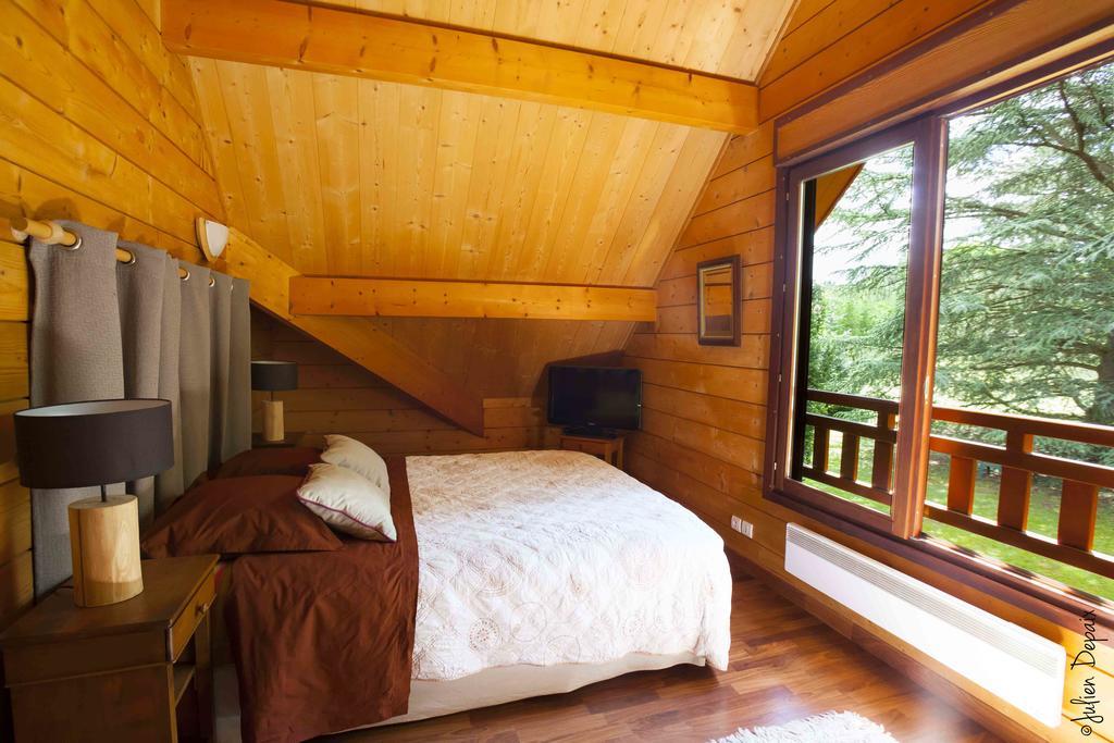 Chambres D'Hotes Le Chalet Condat-sur-Vienne Екстер'єр фото